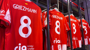Estão desfeitas as dúvidas: At. Madrid anuncia o novo número de Griezmann