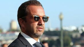 Frederico Varandas mostra cartão de antigo combatente: «Uma honra»