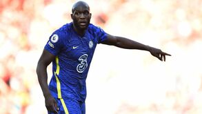 Lukaku garante que só sairia de Milão para o Chelsea: «O Inter tirou-me da m....»