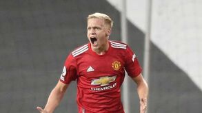 Van Basten atira-se a médio do Manchester United: «Não é assim tão bom»