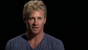 Mais do que um milagre: Shannon Ainslie sobreviveu a ataque de dois tubarões brancos