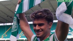 Jota recorda momento 'premonitório' com 11 anos: «Ainda tenho o cachecol do Celtic»