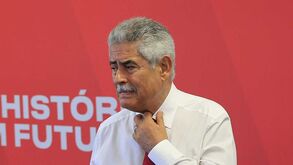 Luís Filipe Vieira vende ações do Benfica ao 'Rei dos Frangos'