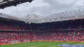 Speaker anuncia equipa e adeptos do Man. United reagem assim ao ouvir o nome de Ronaldo