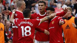 As imagens de Ronaldo em ação no regresso ao Manchester United... e com bis!