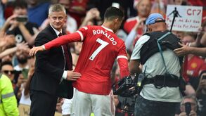 Solskjaer: «Deixar o Cristiano Ronaldo no banco? Não, claro que não! O Cristiano é isto»