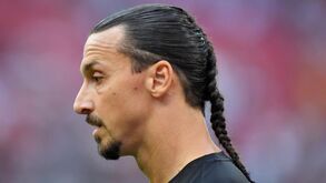 Ibrahimovic fez história mas o penteado também chamou à atenção