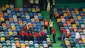 Adepto do Sporting que caiu da bancada de Alvalade foi transferido e permanece sob observação