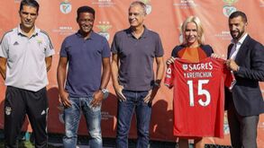 As imagens da visita à Escola do Benfica em Kiev