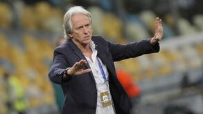 Jorge Jesus revela parabéns de Lucescu: «Tens uma grande equipa, tive de fechar tudo»