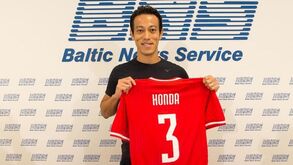 Mais um clube: Keisuke Honda assina contrato com FK Suduva