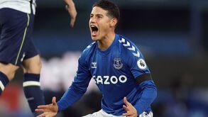 James segue viagem para o Qatar: Colombiano (continua) em busca da felicidade 