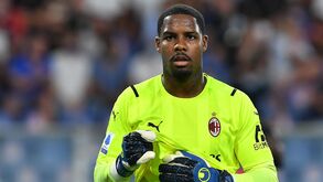 Juventus abre inquérito devido a insultos racistas a Maignan