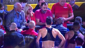 Pedro Ribeiro chamou jogadores do Penafiel e deu palestra aos adeptos após goleada em Famalicão