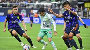 Atlas-León: formações que atravessam dois momentos completamente distintos