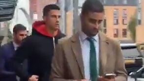 Cristiano Ronaldo vai aos correios em Manchester e gera-se rumor nas redes sociais 