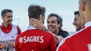 Jonas visitou antigos colegas no Benfica Campus e gerou reações diversas