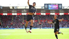 Raul Jiménez voltou aos golos na Premier League depois desta grande jogada