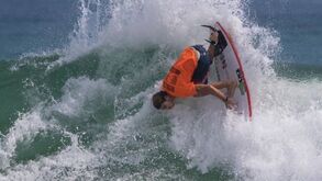 Cat Simmers e Griffin Colapinto vencem o US Open of Surfing
