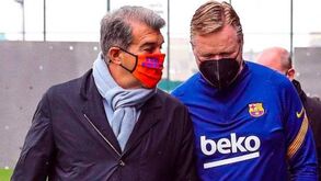 Presidente do Barcelona vai ao treino falar com jogadores antes da viagem para Lisboa