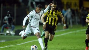 Ath. Paranaense-Peñarol: brasileiros bem colocados na luta pela final da Sul-Americana