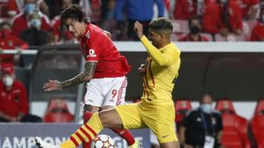 Partiram a cabeça toda ao Barcelona: as notas dos jogadores do Benfica