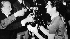 Vitória do Benfica sobre o Barcelona faz lembrar glória de 1961 