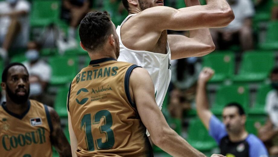 Torneio de Lisboa: Betis bate Sporting no último segundo