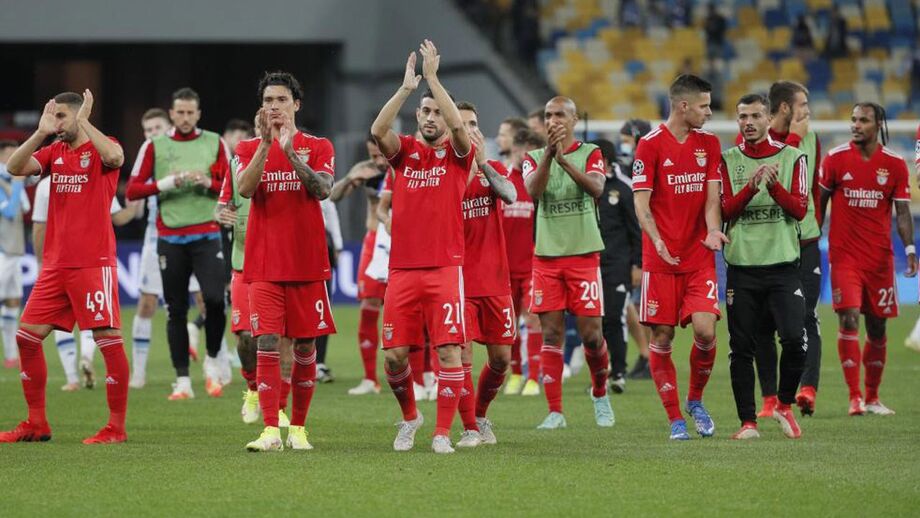 Benfica continua a travar no arranque da Champions