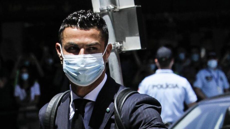 Agente de viagens desvia 288 mil euros de cartão de crédito de Ronaldo