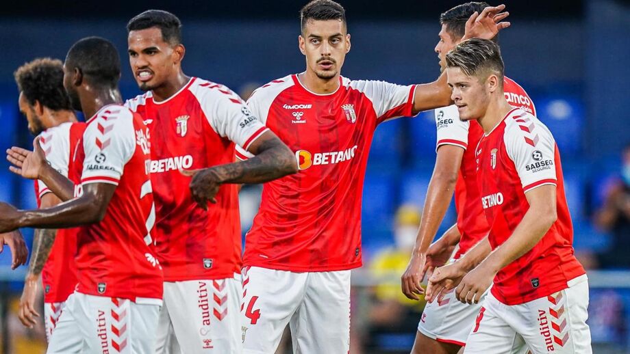 Diogo Leite marcou presença no onze