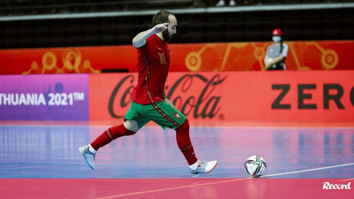 Ricardinho eleito Melhor Jogador do Mundo de Futsal pela 6.ª vez