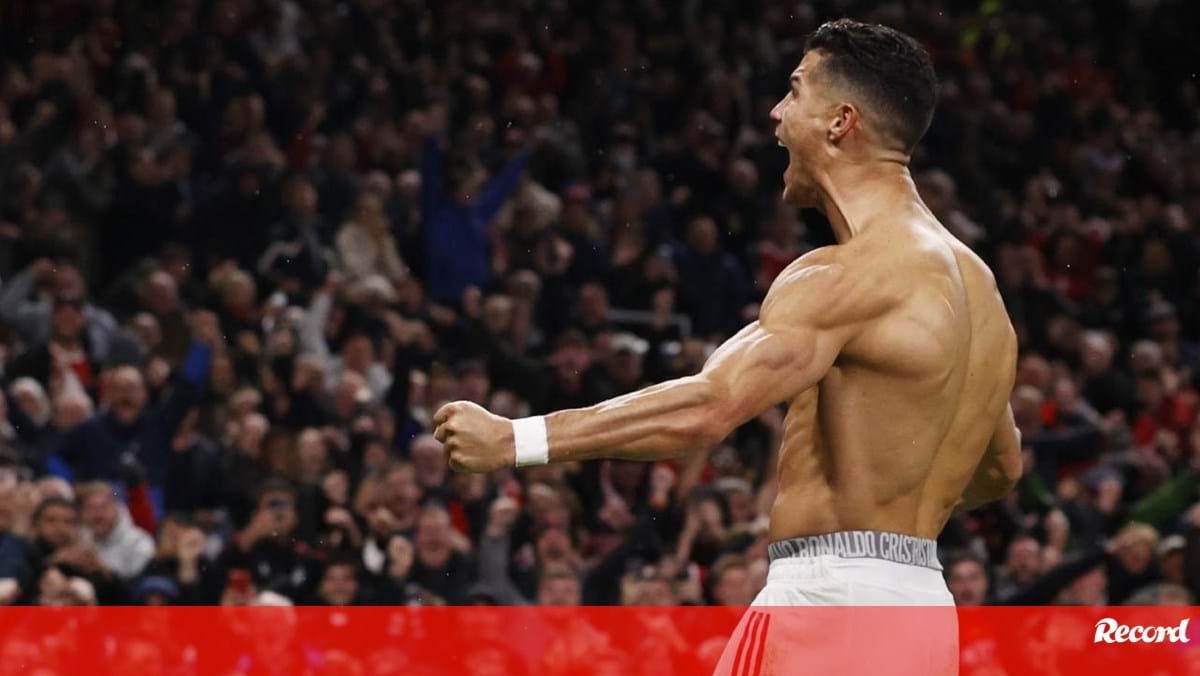 Jogador 'mais forte do Mundo' vê Ronaldo a entrar no wrestling