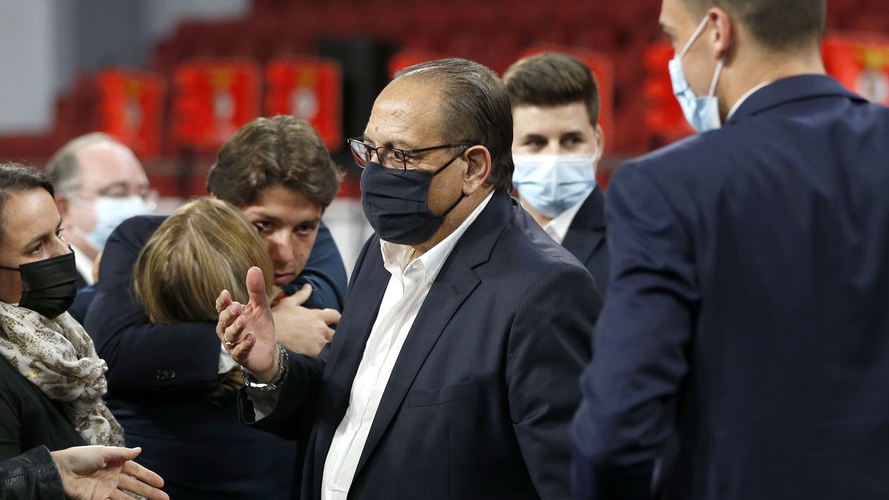 Vítor Costa (ao centro) e restante família estiveram na tomada de posse 