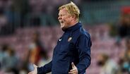 Ronald Koeman com vida difícil no Barcelona