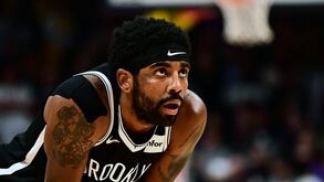 Shaquille O'Neal e a resistência de Kyrie Irving à vacina contra a covid-19: «Tirem o rabo dele já daqui»
