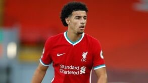 Jürgen Klopp sobre Curtis Jones: «Foi o pacote completo frente ao FC Porto» 