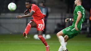 UEFA investiga incidentes racistas em dois jogos da Liga Conferência Europa