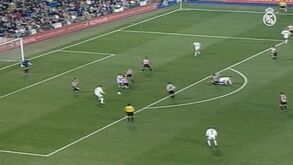 Os melhores golos de Ronaldo 'Fenómeno' pelo Real Madrid