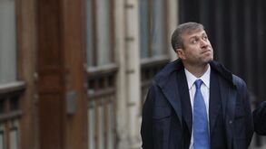 Abramovich volta a Londres e reencontra Chelsea: O milionário que revolucionou a história do clube