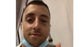 Avançado do Leixões internado após choque com guarda-redes: jogador está estável e consciente