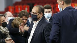 Pai de Rui Costa garante a Record: «Ele está preparado para o que der e vier»