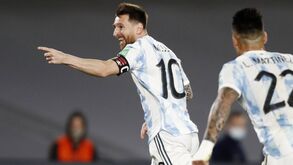 Argentina derrota Uruguai com 'show' Messi e três 'portugueses' em ação
