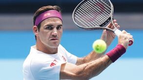 Federer sai do top 10 quatro anos e meio depois: Regressará?