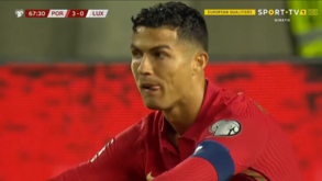 Guarda-redes luxemburguês 'roubou' golo do outro Mundo a Cristiano Ronaldo