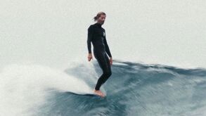 Joel Tudor sagra-se campeão mundial de longboard aos 45 anos