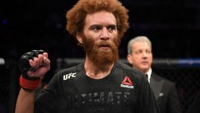 UFC despede Luis Pena após agressões à namorada