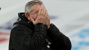 Steve Bruce e as críticas dos adeptos do Newcastle: «Chamavam-me estúpido, gordo, nabo...»