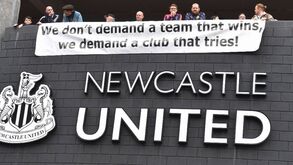 Como a compra do Newcastle pode afetar o mercado de transferências na Premier League