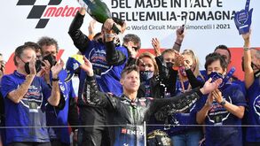 Quartararo campeão mundial, Márquez vence corrida e Miguel Oliveira cai quando lutava pelo pódio